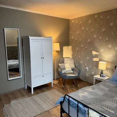 Guest house Gomen Eger